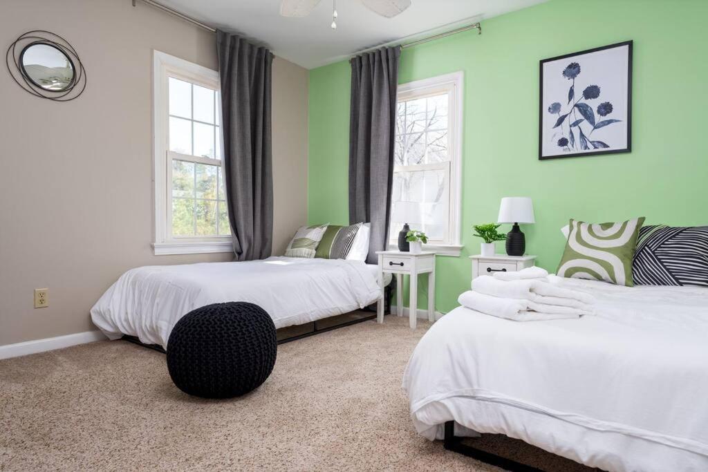 Serenity Beach House In Central Ilm W/ King Bed Wilmington Eksteriør bilde