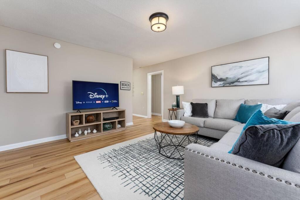 Serenity Beach House In Central Ilm W/ King Bed Wilmington Eksteriør bilde